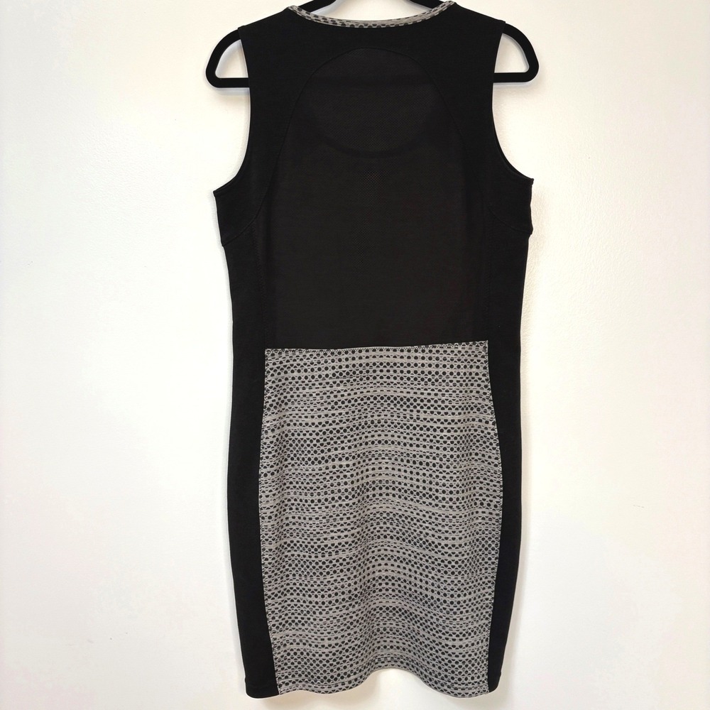 Athleta Fuse Dots M Athletic Lounge Dress Black Sleeveless Workout - Picture 3 of 7